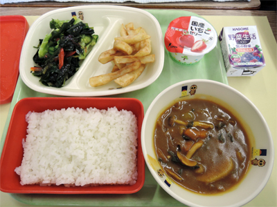 写真：学校給食